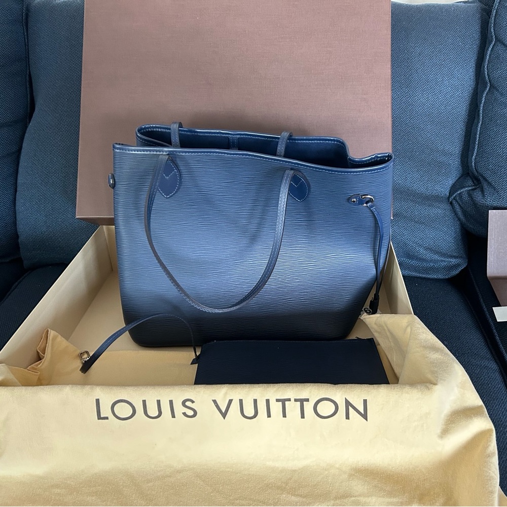 Louis Vuitton Blue Epi Leather